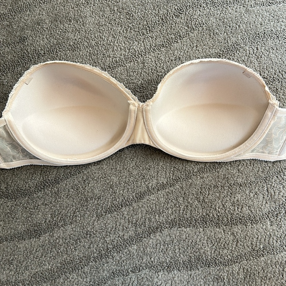 Vanity Fair Nude Strapless Bra Size 38D - Picture 7 of 7